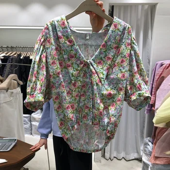 

Korean Style Fashion Women Shirts Temperament Cotton Wild V-neck Ladies Blouses and Tops Short-Sleeved 2020 Summer New