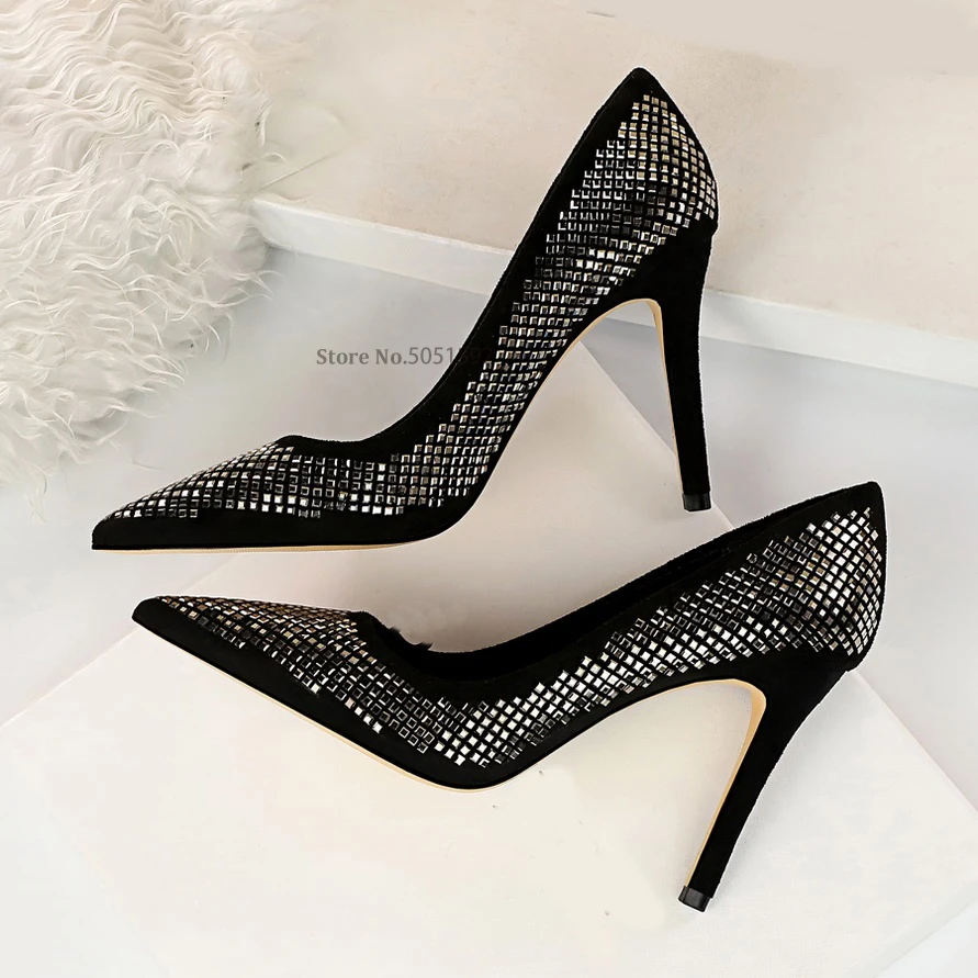 Sequined Bling Woman Pump