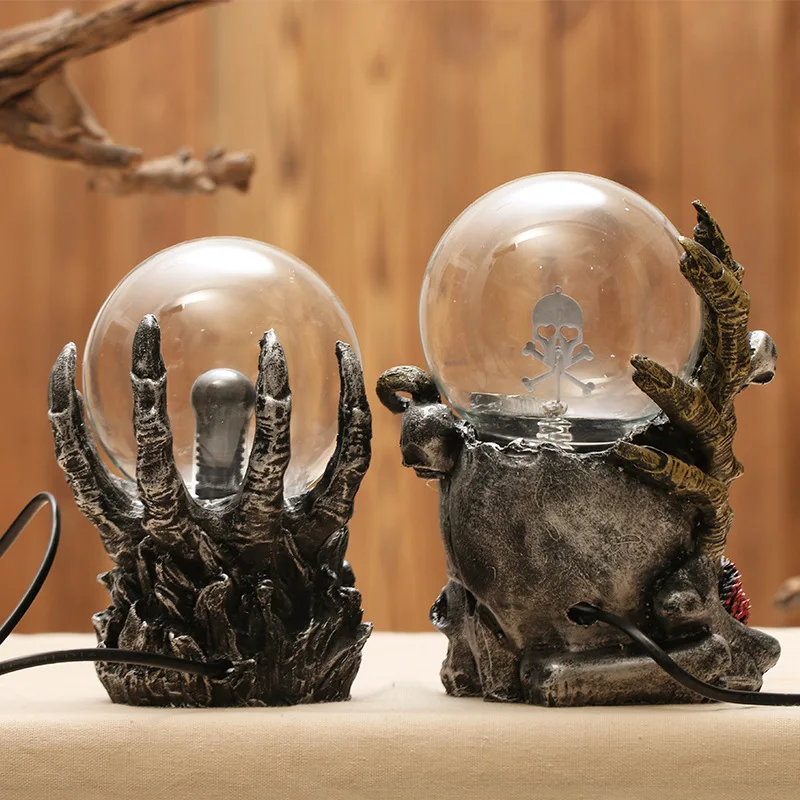

Creative skeleton hand magic ball retro decoration crafts lightning electrostatic touch sensing magic glass ball gift WF916452