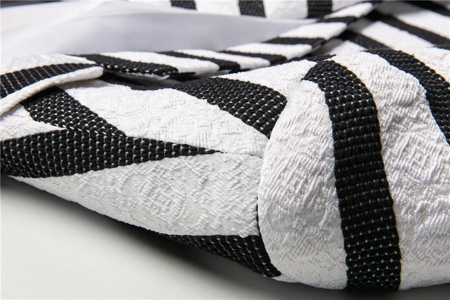 Black And White Striped Blazer For Men Slim Fit Mens Wedding Blazers 6XL Mens Casual Blazer Jacket High Quality One Button Q812