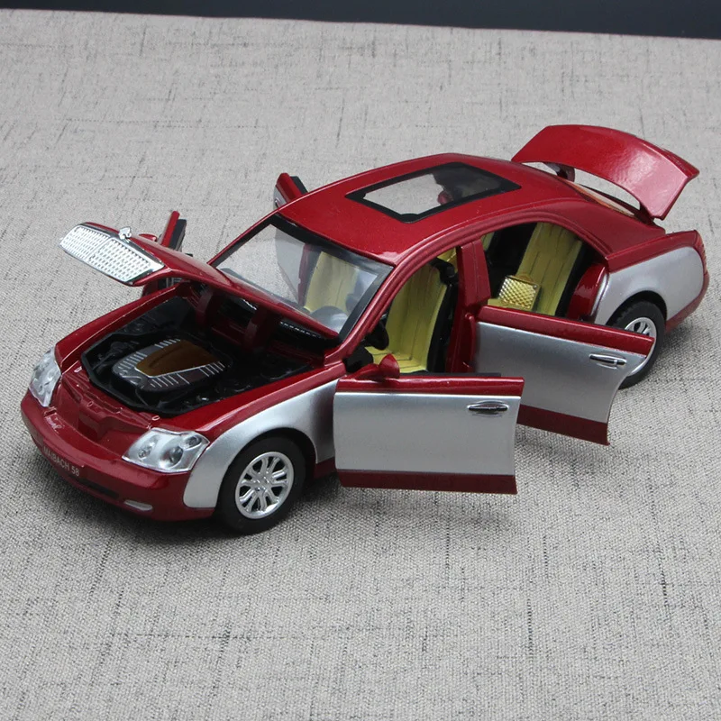 Maybach 1: 32 модели детских игрушечных автомобилей, модели из сплава, шесть дверей, звук и светильник, оттягивающийся автомобиль для мамы и ребенка