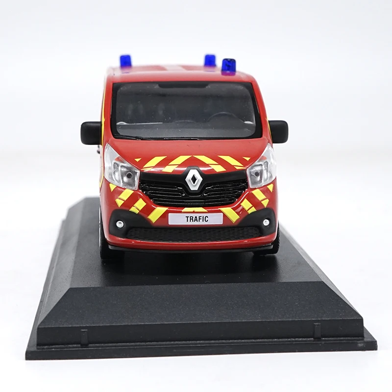 1:43 Renault Trafic MPV автомобиль скорой помощи литья под давлением Модель автомобиля игрушки Металлическая Модель автомобиля оригинальная коробка