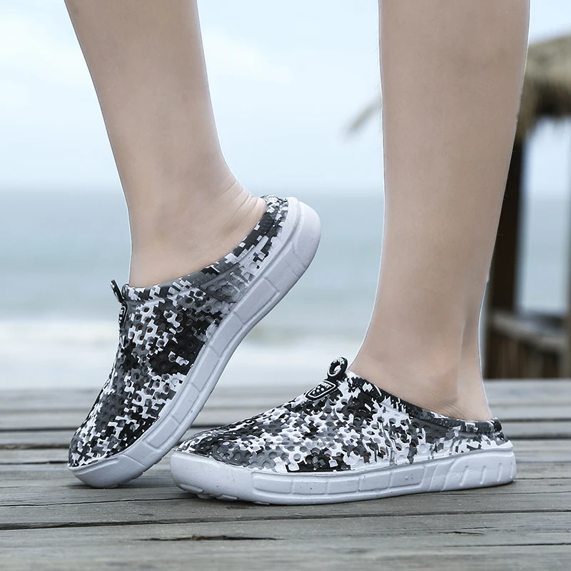 

2019 Summer Slippers Men Hollow Out Breathable Beach Flip Flops Unisex Casual Slip-on Flats Sandals Men Shoes zapatos