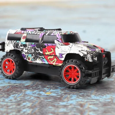 

Four-way high-speed racing toy Steering wheel 1:18 graffiti remote control car Child remote control off-road vehicle model