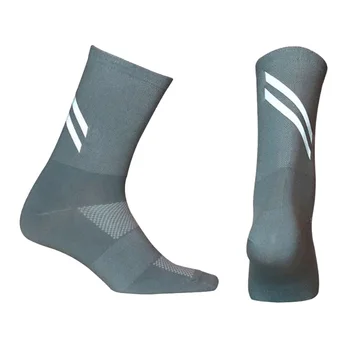 

1Pair Outdoor Running DH SPORTS Reflective Cycling Sports Socks Bicycle Riding Stretch Men Women Socks Ankle Protection