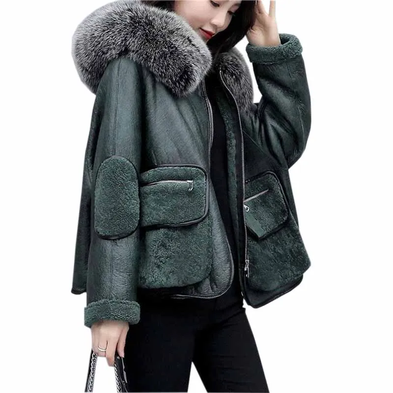 

Green Faux Lamb Wool Fur Coat Hoodie New Manteau Women Winter Femme Big Fur Collar Hooded Cloak Outwear Jacket