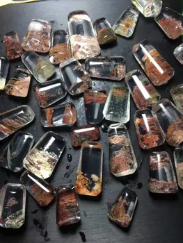 

Ghost size 23--18mm mineral crystals