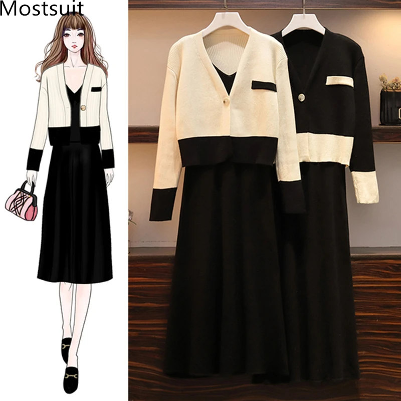 sleeveless dress in winter