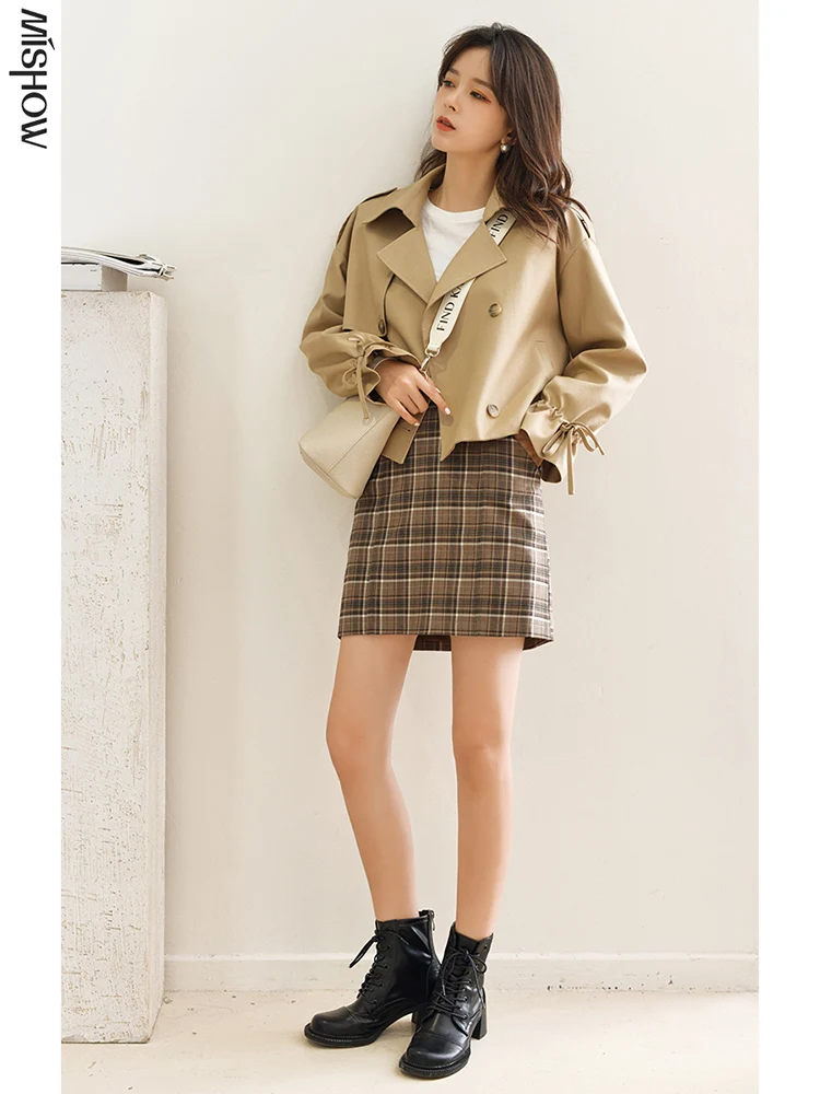 MISHOW 2020 Autumn Winter Trench Coat For Women Short Windbreaker Thin Jacket With Belt Female Outwear Tops MX20C7225