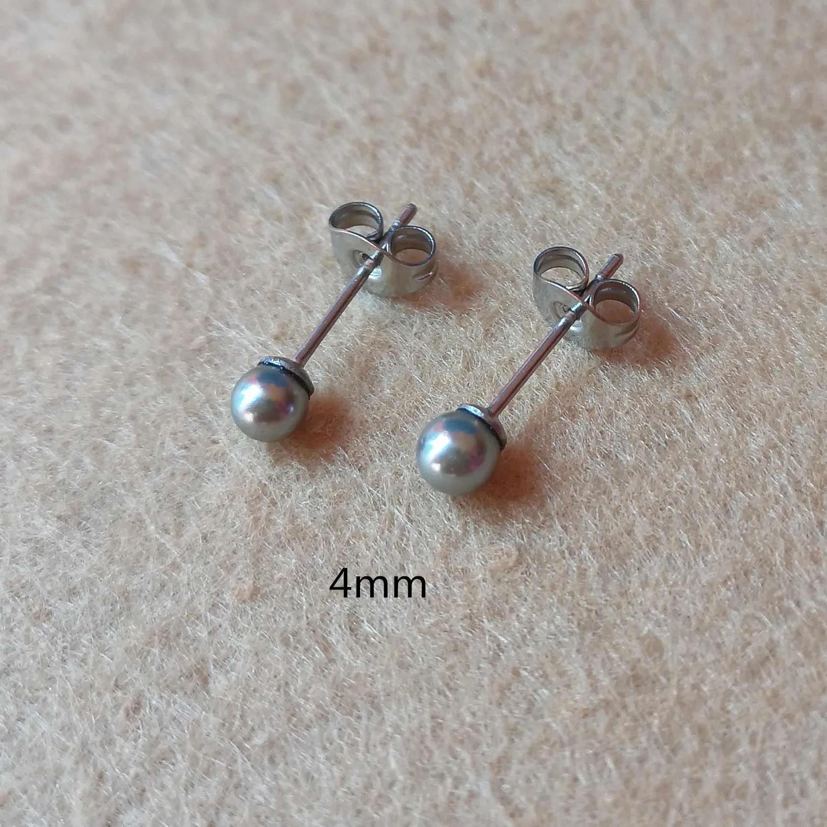 316L Stainless Steel With Senior Grey Nature Shell Pearls Stud Earrings No Fade Allergy Free
