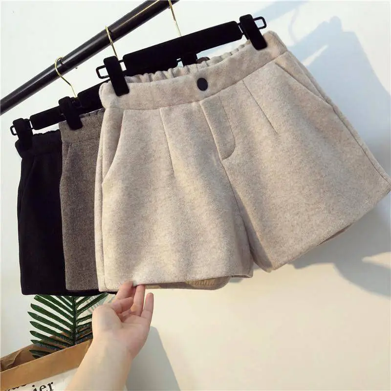 

2020 New Style for Autumn and Winter Padded Woolen Shorts Loose High Waist Casual All-match Boots