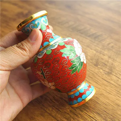 Изысканная Маленькая ваза с ораментами старого Пекина Cloisonne