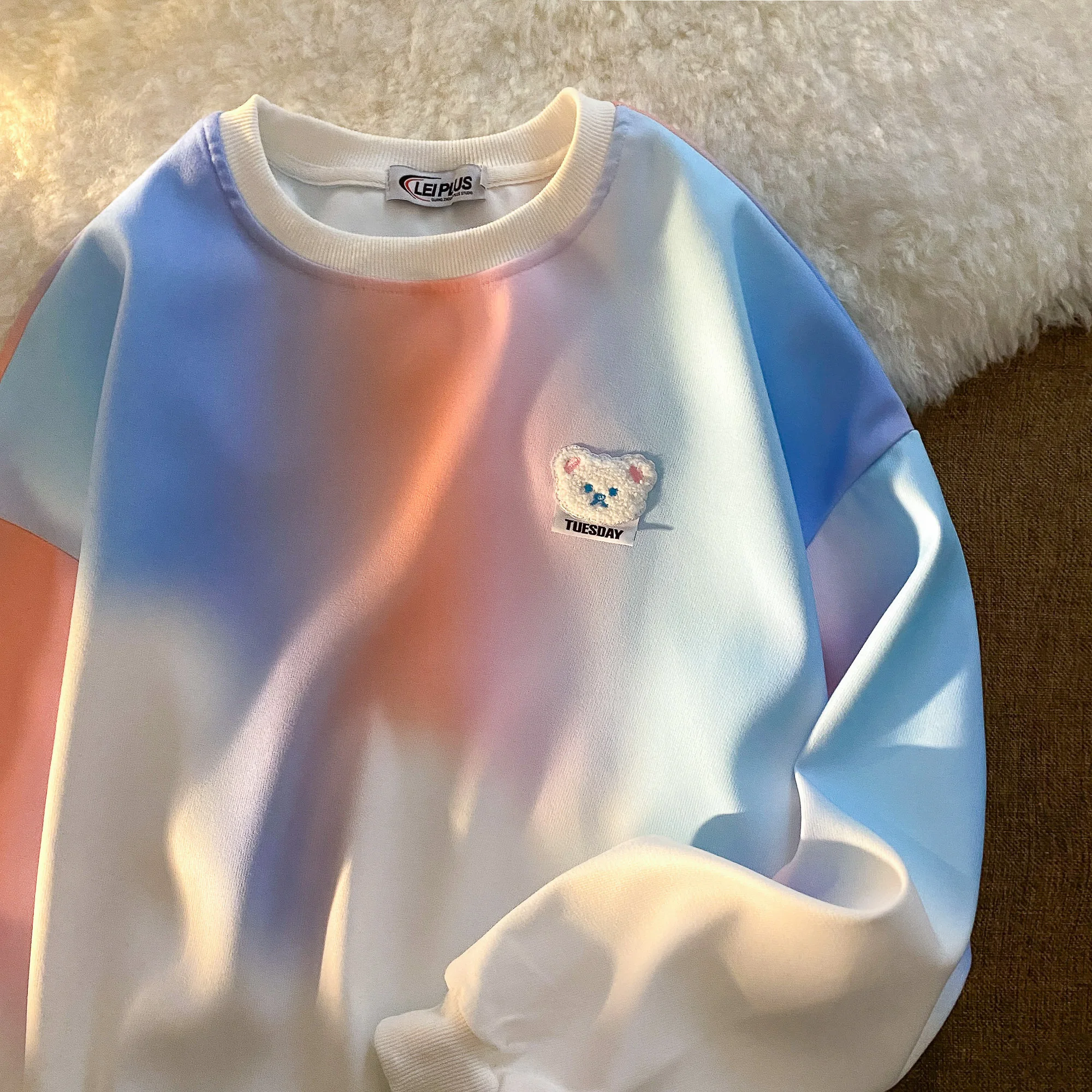 

Gradient Green Tie Dye Sweatshirt Women Retro Bear Head Korean Fashion Tops 2021 Autumn New Long Sleeve Big Size Teens Clothes
