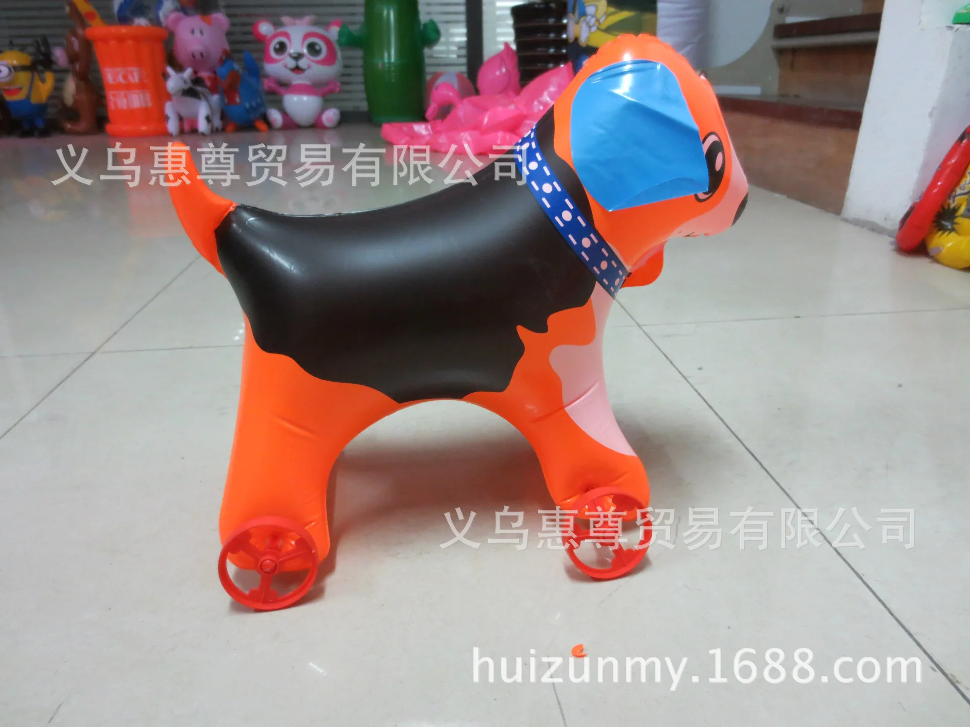 Yiwu животное курган с колесами надувная игрушка связывающая проволока Надувное животное гарантия качества