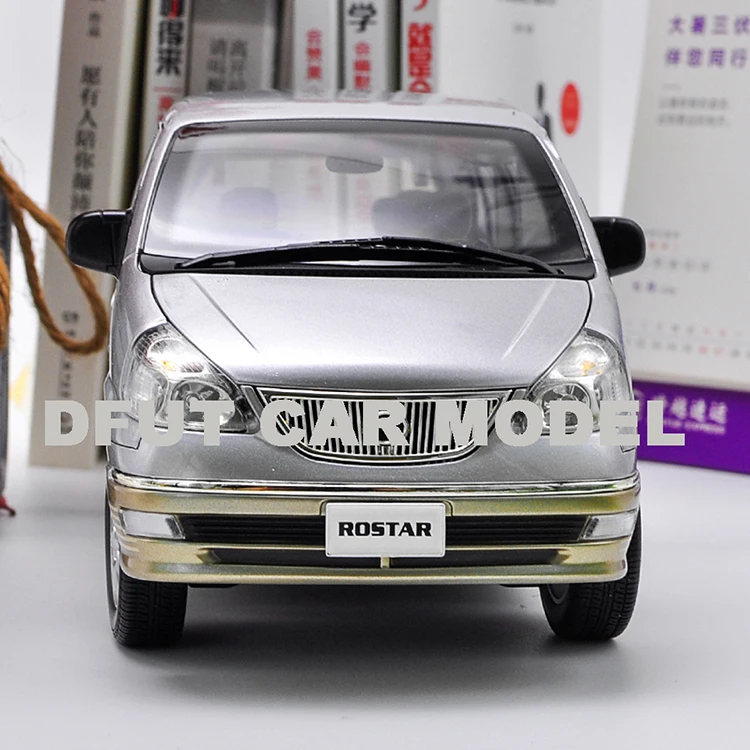 1:18 Масштаб сплава игрушечных транспортных средств Jinlong Jinrui ROSTAR MPV модель автомобиля детских игрушечных автомобилей авторизованный игрушки для детей