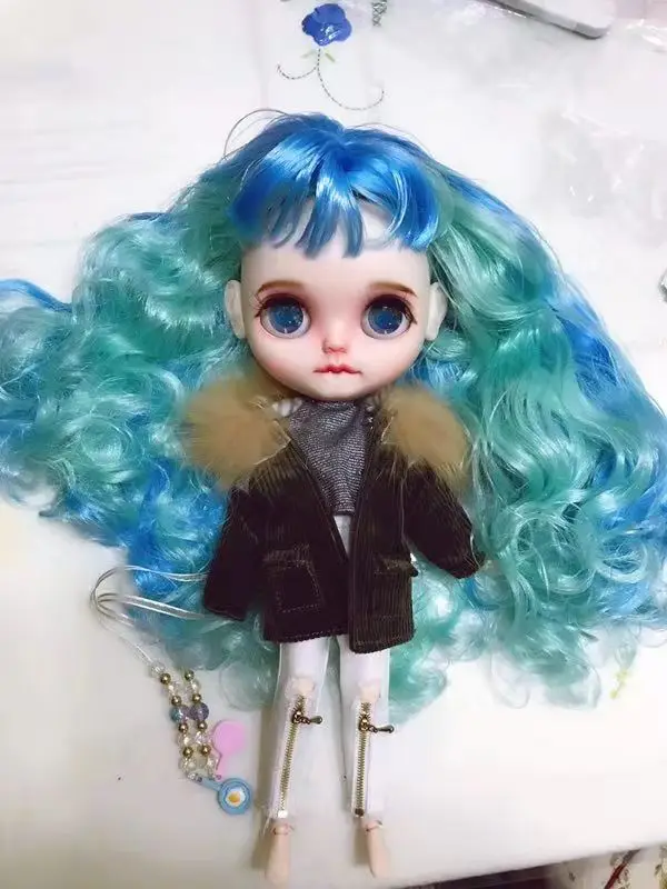 Обнаженная кукла Blyth, Голубые вьющиеся волосы