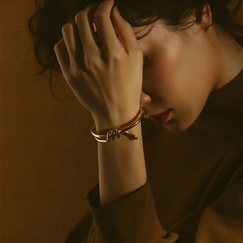

HUANZHI Trendy Round Circular Open Knot Cuff Bangle Bracelets For Women Elegant Plated Twisted Winding Bracelets Jewelry Gift