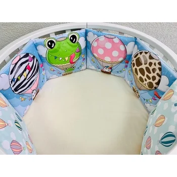 

Комплект в круглую/овальную кроватку "Мультяшки" Комплекты в круглую/овальную кроватку