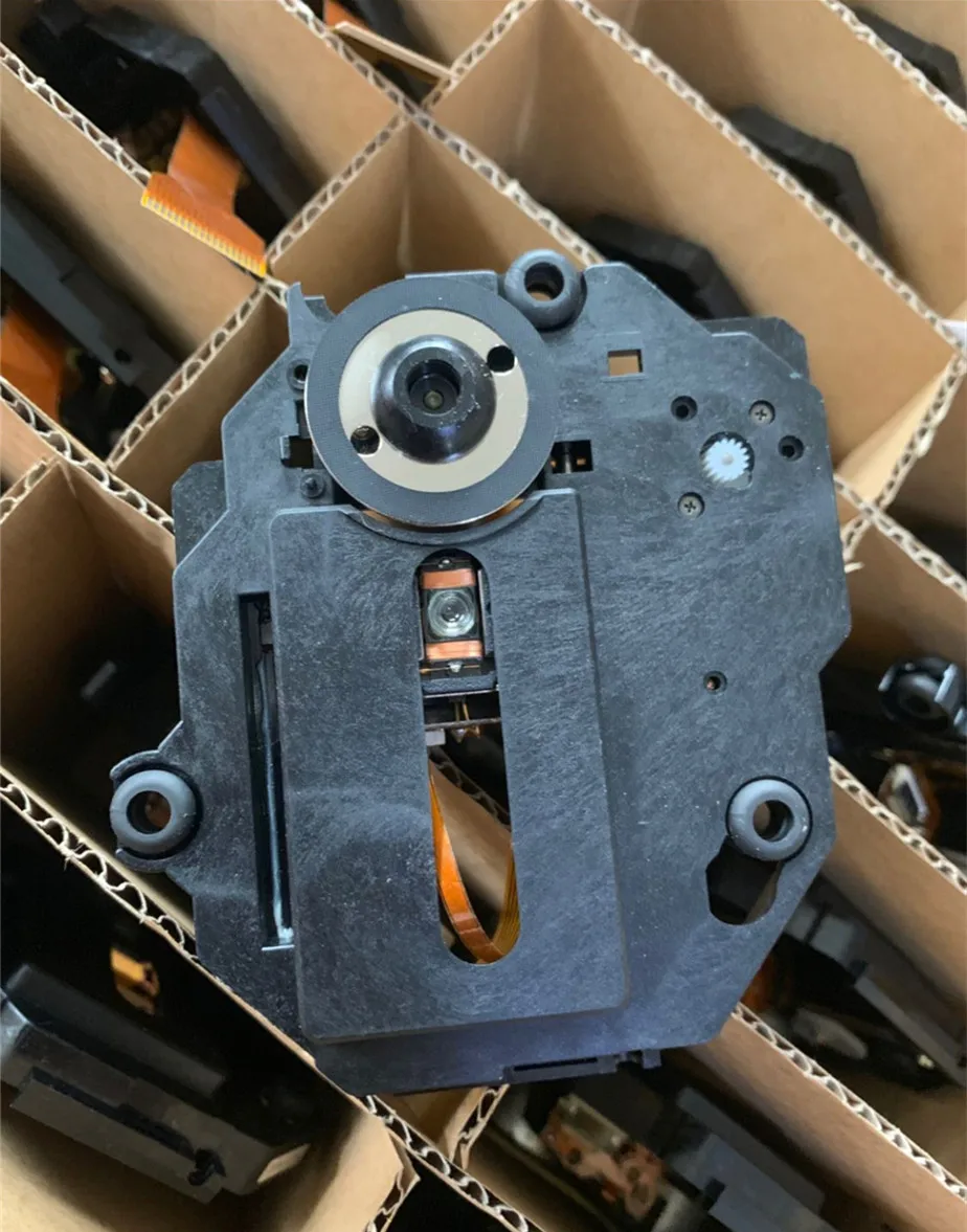 SF-P100 SF P100 18P Laser Lens Lasereinheit Optical Pick-ups Bloc Optique with Mechanism