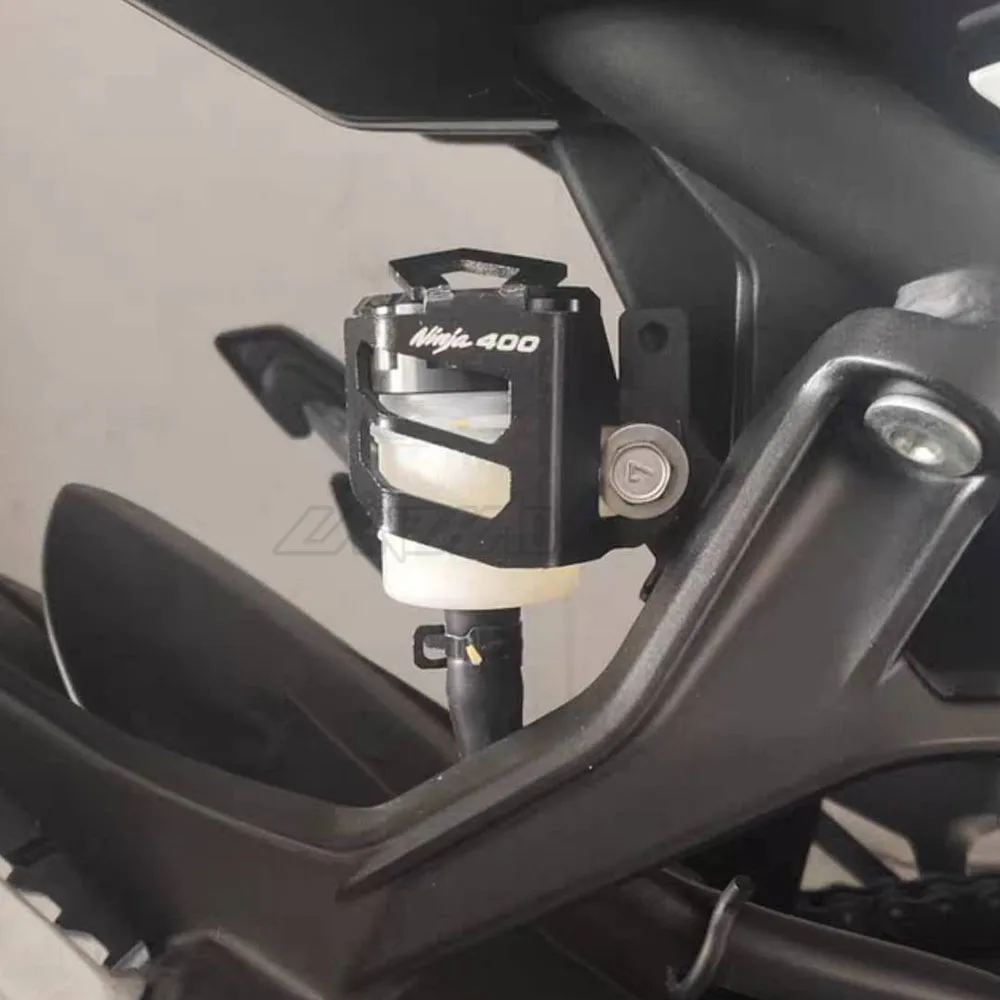 NINJA 400 OIL CUP PROTECTOR (2)