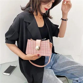 

Textured plaid messenger bag female 2020 new small fresh shoulder bag fairy foreign wild net red