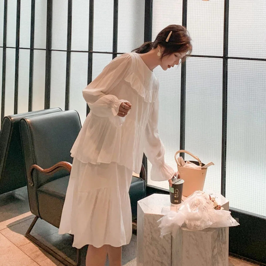 

Photo Shoot CHIC Sweet White Mid-length Loose-Fit Crew Neck Bell Sleeve BF Flounced Joint Cake Dress Women's