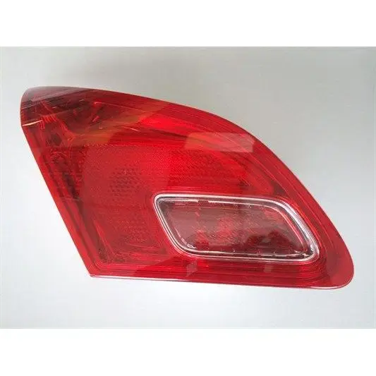 Фонарь задний MAGNETI MARELLI LLH662