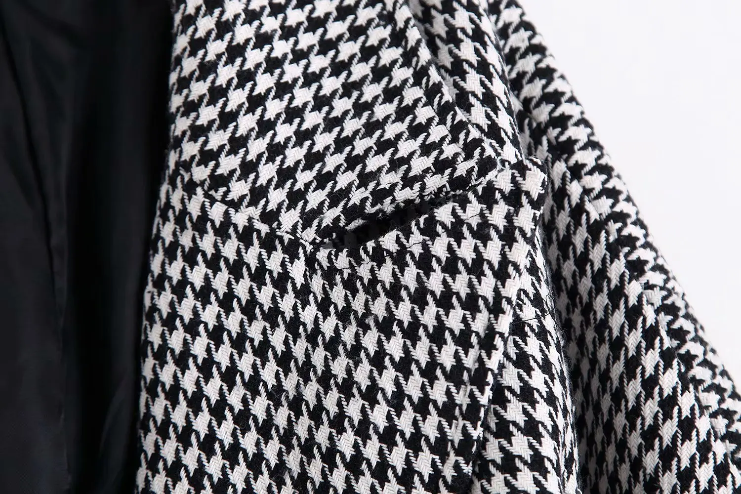 Women Classical European Fashion Midi Houndstooth Pattern Trench Coat with Belt Female Windbreaker Apparels