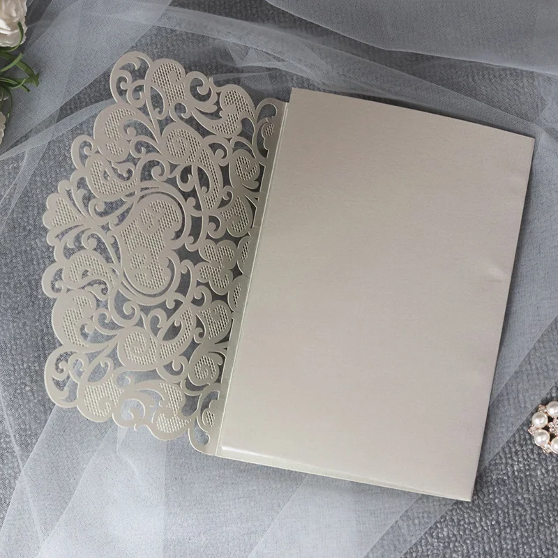 12706885235_1878402850