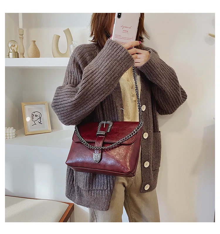 Vintage Messenger Bags Women Leather Chain Cross Body Brand Bag for Female Shoulder Messenger Bags with Strap Buckle Brown Black (15)