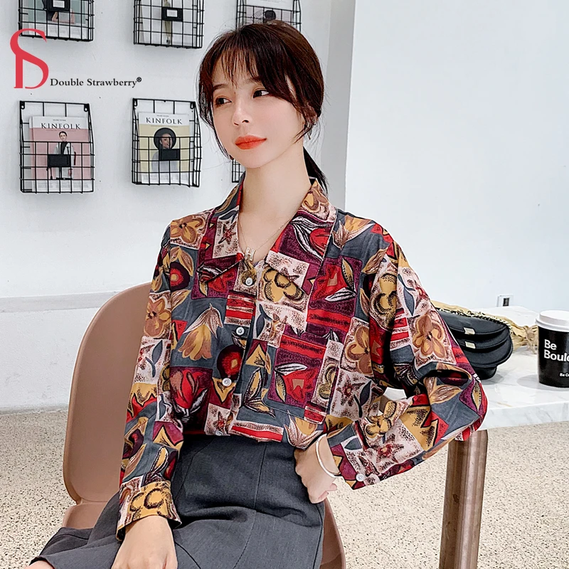 

Double Strawberry Womens Tops and Blouses Spring New Chiffon Shirt Collar Printed Blouses Females with Pocket Ladies Tops Plus