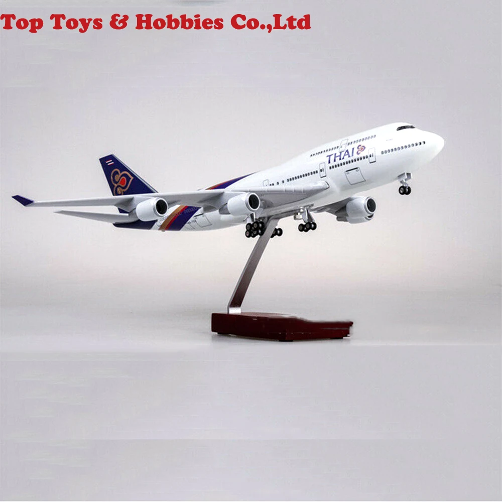 

In stock Airplane 1/150 LED Light Bone 747 Airplane THAI Passenger Aircraft Model Toys Diecast Aircraft Toys