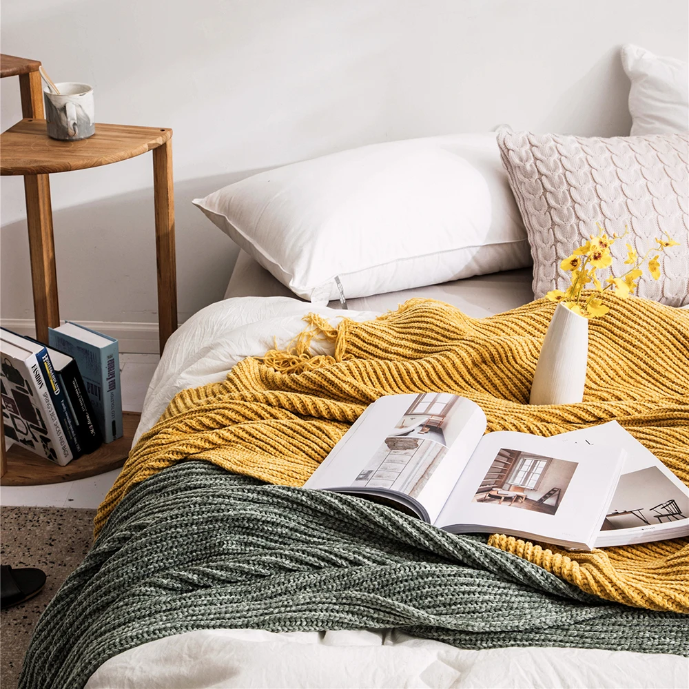 

Inyahome Soft Chic Knitted Boho Blankets With Tassels Bedspread Decorative Throw Blanket for Farmhouse Plaid on the Sofa Manta