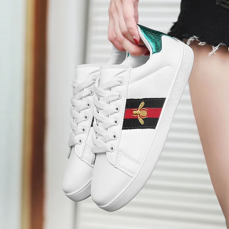 2019 Herfst Mode Meisjes Casual Schoenen Meisje Sneakers Merk Schoen  Alle-Match Bee Geborduurd Ademend Platte Lederen Schoenen