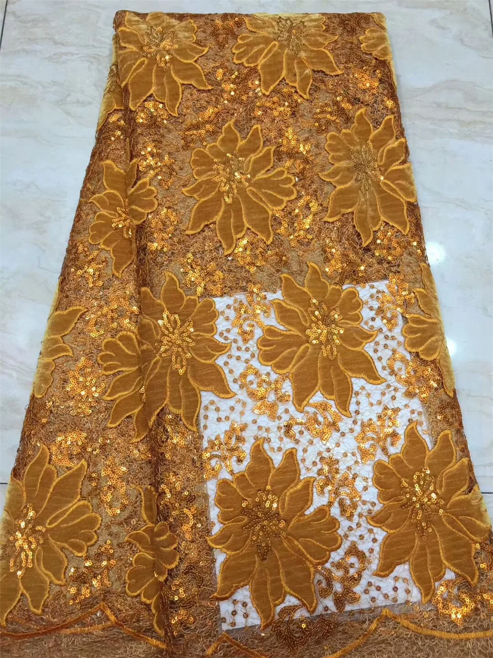 

2020 Latest Velvet sequined lace fabric French Nigerian Lace Fabrics High Quality sequin African Lace Fabric Wedding