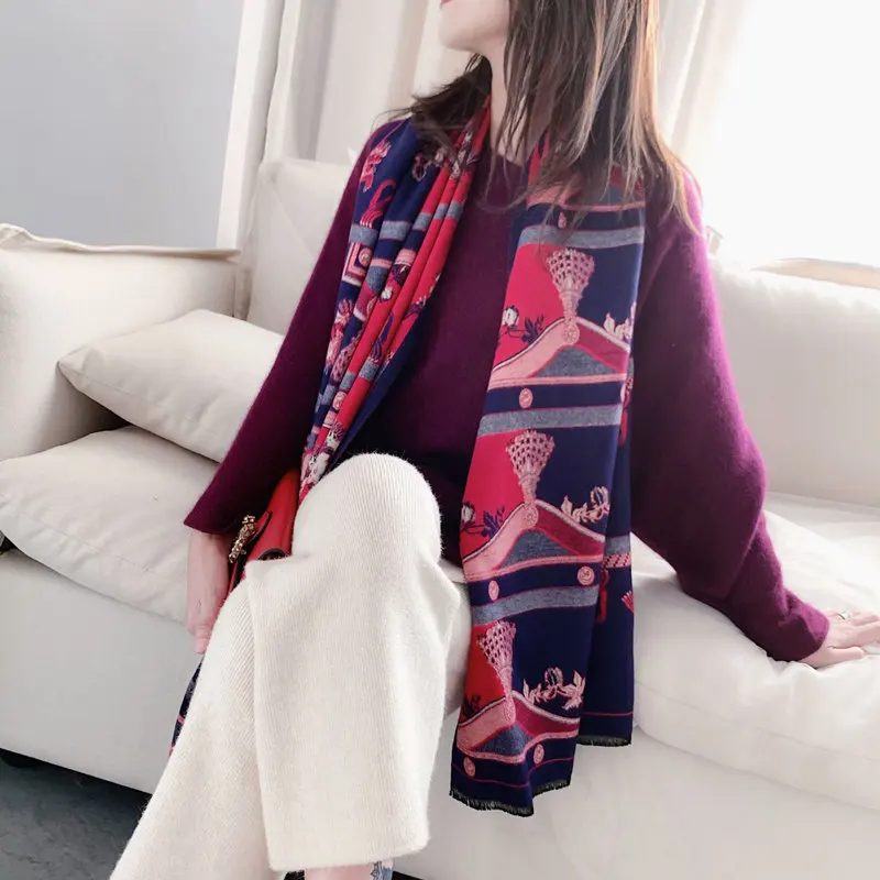 Кои прыгающий европейский и американский стиль Дамская мода популярная карета Шаблон Печать Кашемир Шаль теплый шарф лучший подарок