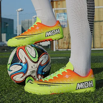

Hot Sale Soccer Shoes Men Football Boots Shoes Futsal Soccer Cleats Teenager Ankle High Top Kid Outdoor Soccer Training Sneakers