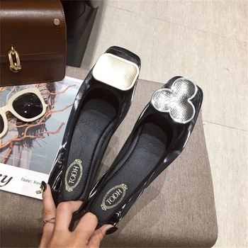 

Women new shoes comfortable soft bottom pregnant women flat flat shoes square buckle oxford casual shoes 2020 spring black red