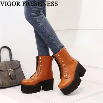 

VIGOR FRESHNESS Women's Winter Boots Rivet Motocycle Shoes Woman Autumn Platform Boots Warm Ladies Snow Boots Fur MY302