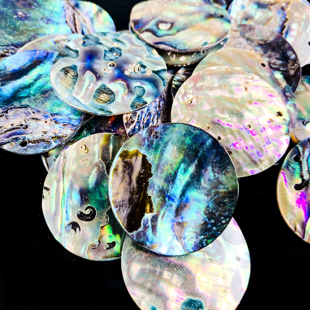 Orecchini semplici in pirite sfaccettata Alchemy con cuori in conchiglia di abalone all'ingrosso per il tuo negozio