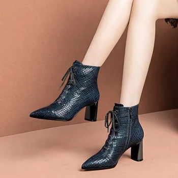 

MLJUESE 2020 women ankle boots cow leather winter short plush lace up pointed toe square heel high heels female boots