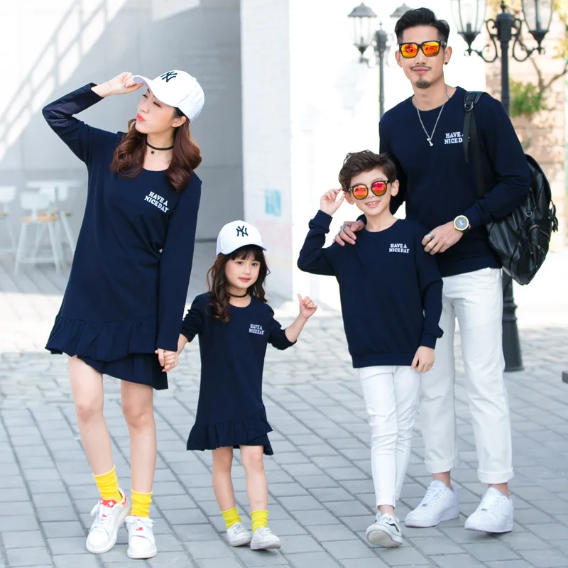 

1pc Twins Matching Clothes for Mom and Son Matching Clothes Mother Daughter Dresses Family Look Autumn Chrismas Sweateres