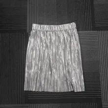 Новинка, Женская плиссированная мини-юбка, модная женская короткая юбка с металлическим блеском и блестками на эластичной талии