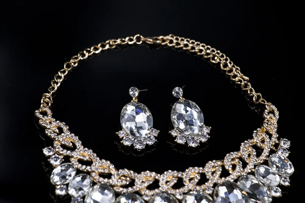 4478618896_745650842