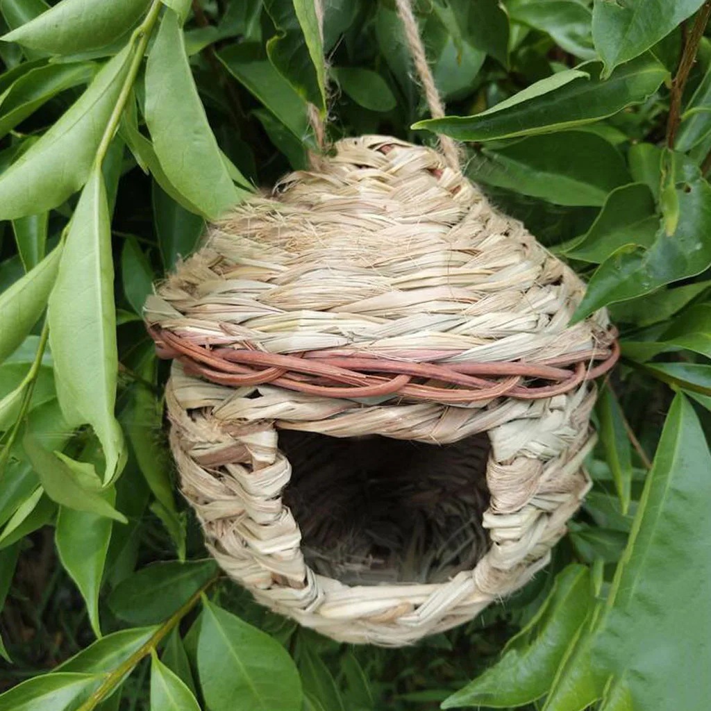 Handwoven Straw Bird Nest Parrot Hatching Breeding Grass Cave Garden Supply