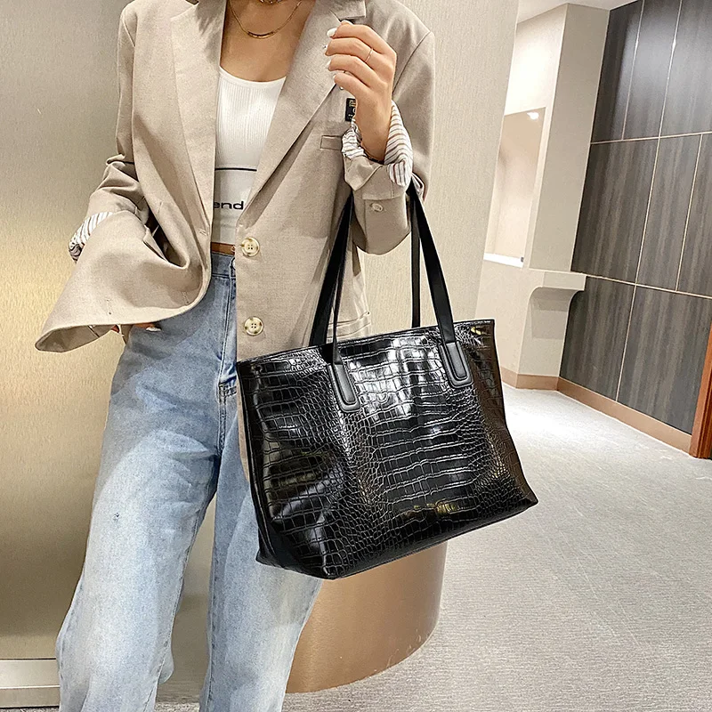 

Retro Crocodile Pattern Handbags For Women 2020 Fashion Large Capacity Shopping Shoulder Bag Solid Color Female Travel Tote Bags