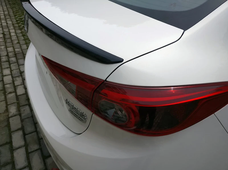 Автомобильный спойлер для Mazda 3 Axela цветной пластиковый на заднюю крышку 2014 2016 2017
