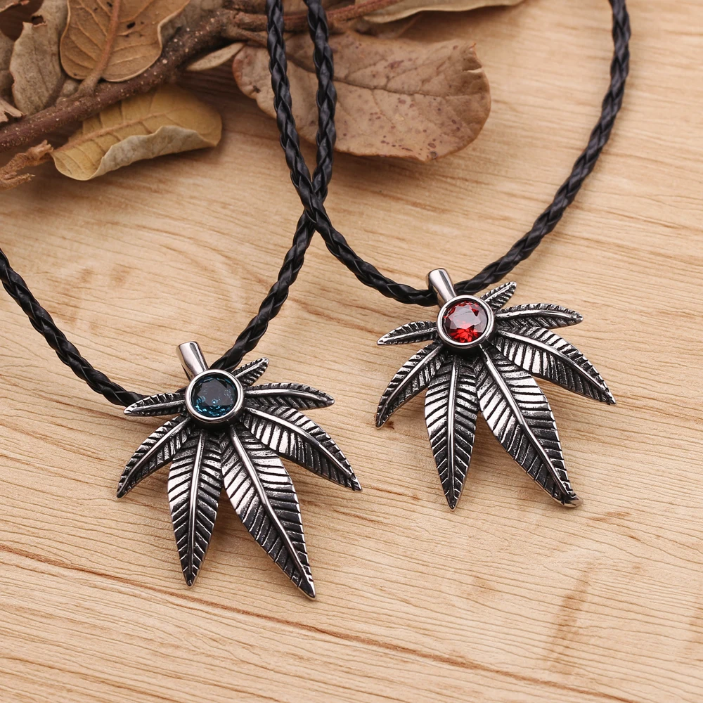 European Canada Hemp Maple Leaf Necklace Weed Chains Hip Hop Bling Weed Foliage Leaves Leather Rope Necklaces Man Jewelry