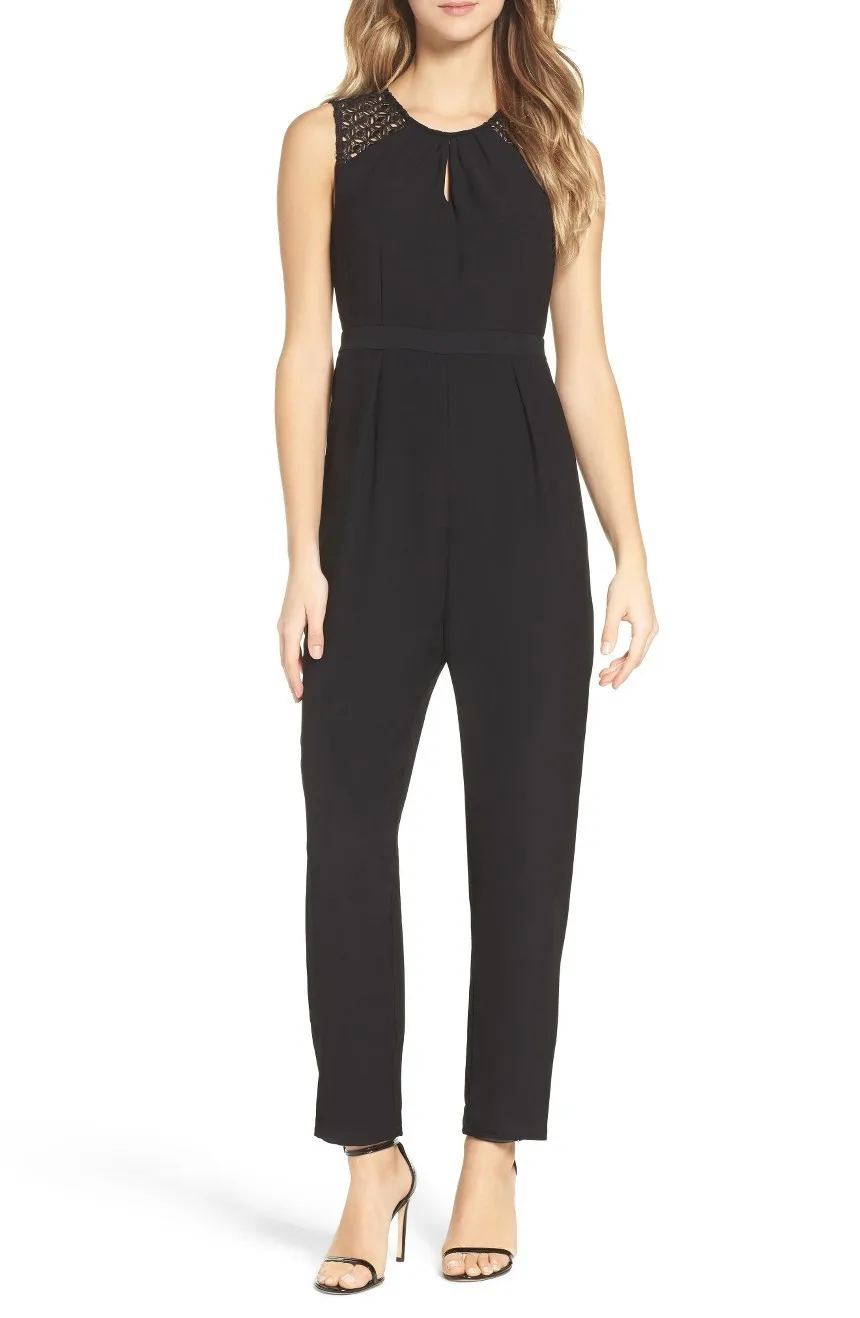 4368163313_2045824002