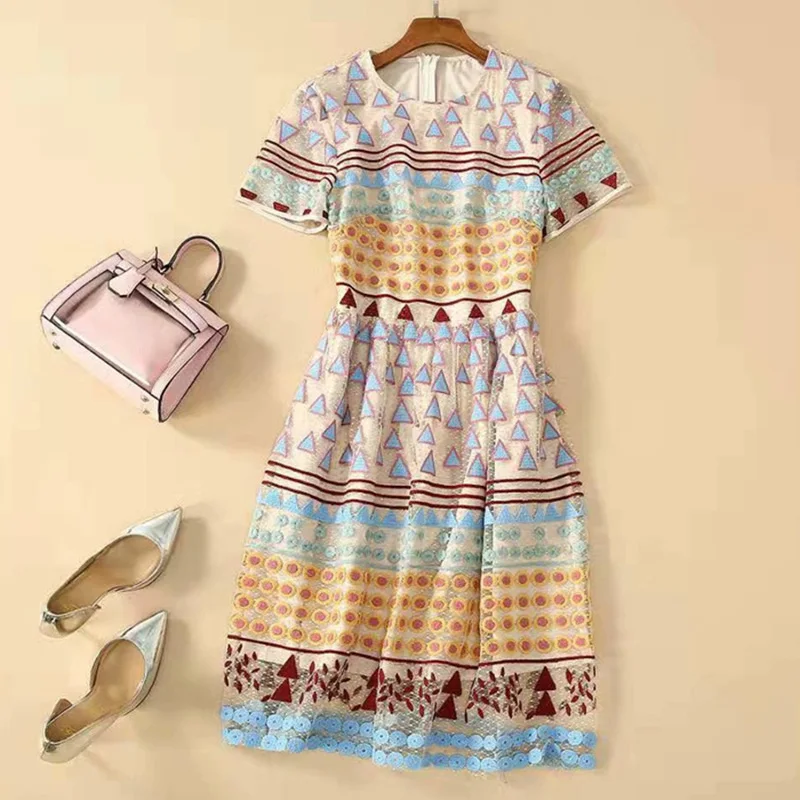 Summer new Vestidos women's short-sleeved retro ethnic geometric embroidery lace knee-length dress